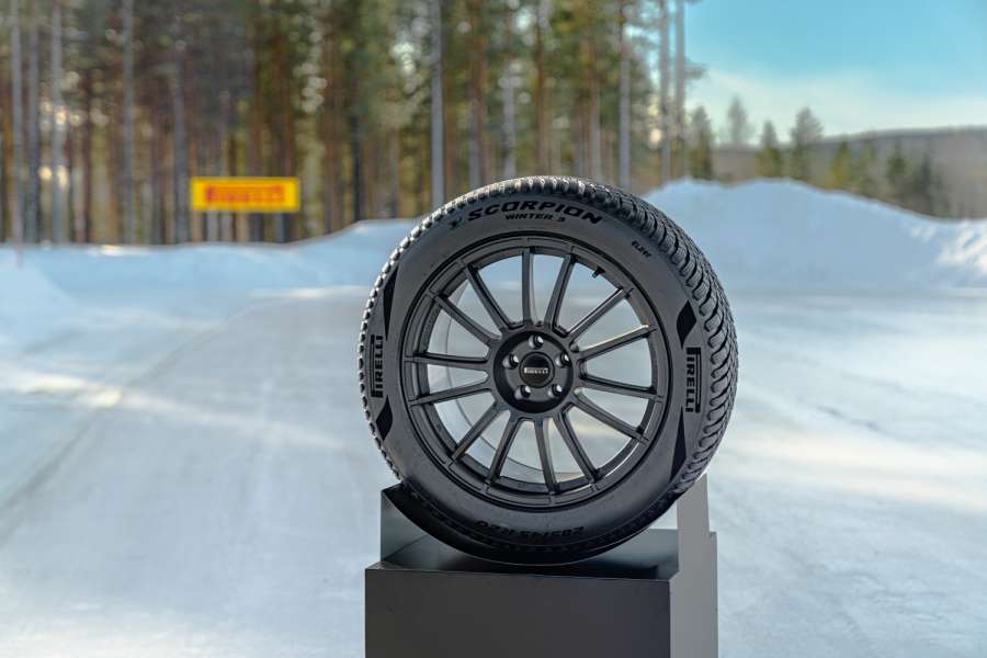 Pirelli erweitert sein Winterreifenangebot mit dem Scorpion Winter 3, der speziell für SUVs entwickelt wurde und zum Marktstart in 30 Größen von 18 bis 22 Zoll erhältlich ist. | Bild: Pirelli