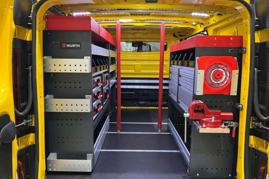 Die Würth AG stattet bis 2031 mehrere hundert Fahrzeuge der Schweizerischen Post und weiterer Kunden mit individuell geplanten Fahrzeugeinrichtungen des Systems ORSYmobil aus. | Bild: Würth