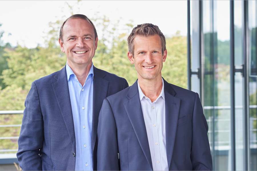 Die Geschäftsführer der Bilstein Group – Karsten Schüßler-Bilstein (l.) und Jan Siekermann. | Bild: Bilstein 