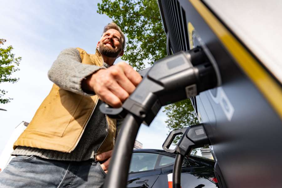 EWE Go erklärt die Rolle von Batterielebensdauer, Recycling und intelligenter Ladeinfrastruktur für die Elektromobilität. Bild: EWE Go