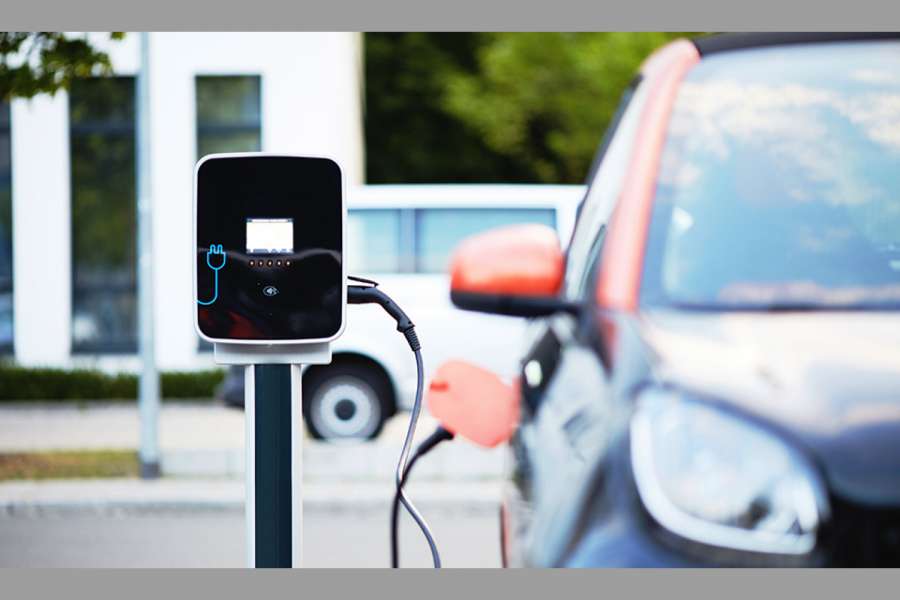 Das schwedische IVL-Institut sieht die Produktion den E-Auto-Akkus auf einem guten Weg, mahnt aber konsequentere Grünstromnutzung und Recycling an. | Foto: IVL