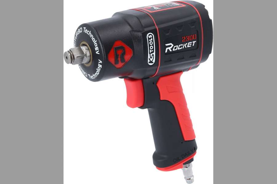Mit seinem Hochleistungs-Doppelhammer-Schlagwerk mit Biturbo-Technologie mit acht Lamellen schafft der Neuzugang im KS-Tools-Portfolio ein maximales Drehmoment von 2.300 Nm. Seine volle Power erreicht er nach Angaben des Herstellers in nur 15 Sekunden. | Foto: KS Tools.