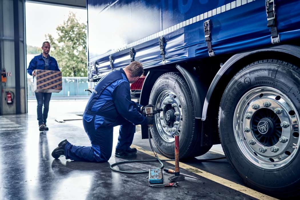 Der Messeauftritt von BPW und PE Automotive auf der Automechanika Frankfurt stellt Lösungen für effizientere Werkstattprozesse sowie wirtschaftliche Reparaturen in den Mittelpunkt. | Bild: BPW