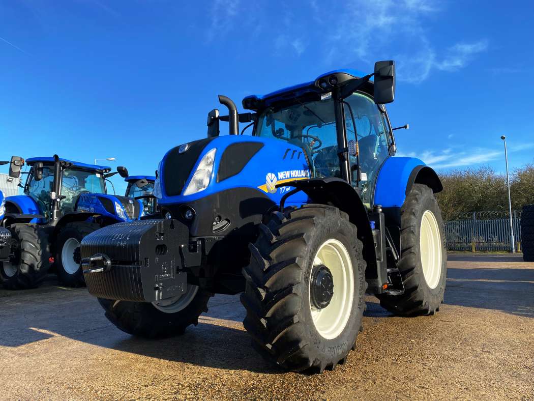 Continental-Reifen sind freigegeben für die New Holland Traktorserien T5, T6 und T7. | Bild: Continental.