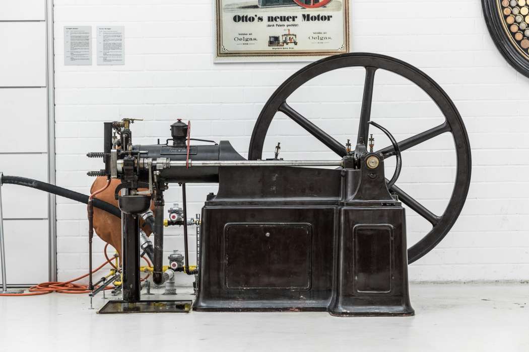 In der Motorenausstellung des "Technikum" von Deutz ist auch der erste in Serie produzierte Viertaktmotor von 1876 zu besichtigen. | Bild: Deutz AG.