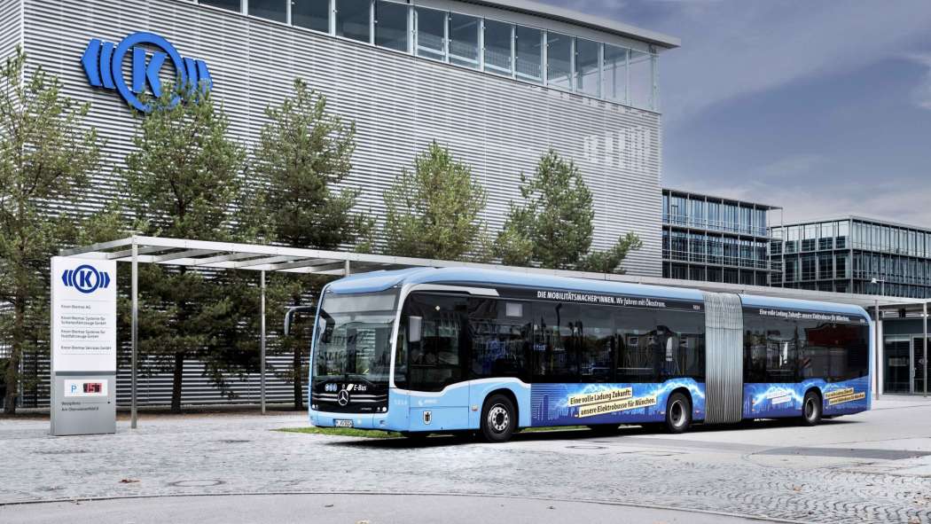 Auf der Busworld 2025 (04. bis 09. Oktober in Brüssel) zeigt die Knorr-Bremse AG erstmals ihre vollelektrische EPS-Lenkung (Electric-Power-Steering) für Busse. | Bild: Knorr-Bremse
