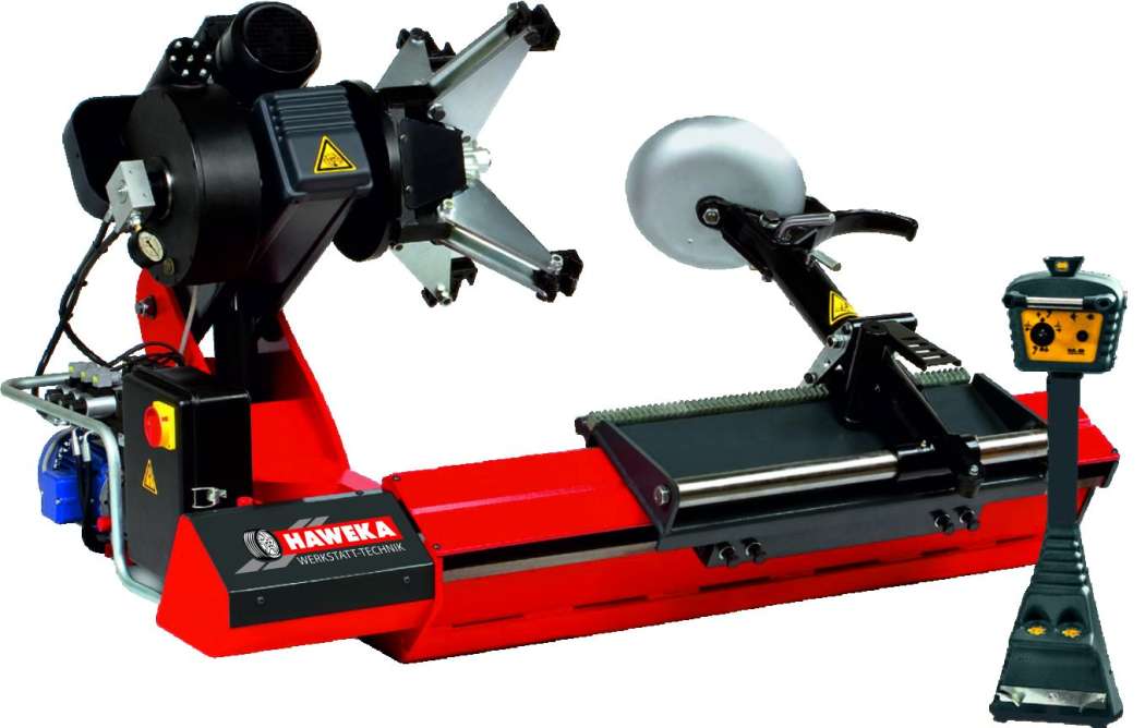 Die Spannvorrichtung der Haweka TB30 ermöglicht das Arbeiten an Rädern mit einem Durchmesser von 14 bis 30 Zoll, bei einem maximalen Reifenduchmesser von 1.640 mm sowie einer Reifenbreite von bis zu 850 mm. | Bild: Haweka