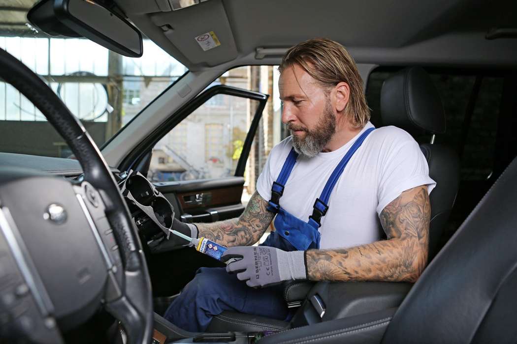 Die Kosteneinsparung sowie die Umweltfreundlichkeit halten Werkstattprofis für die größten Vorteile bei Kunststoffreparaturen. Foto: Berner Trading Holding..
