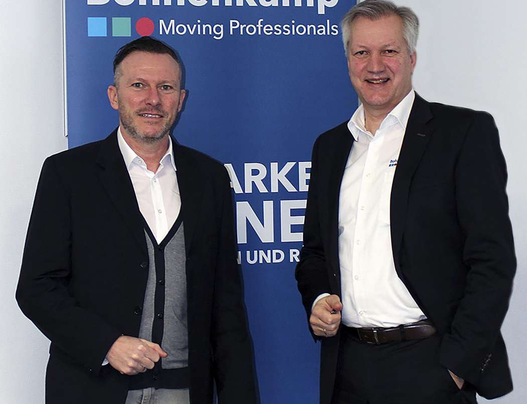 Andreas Wilmsmeier von Sailun und Thomas Pott von Bohnenkamp freuen sich auf ein gute Zusammenarbeit. Foto: Bohnenkamp.